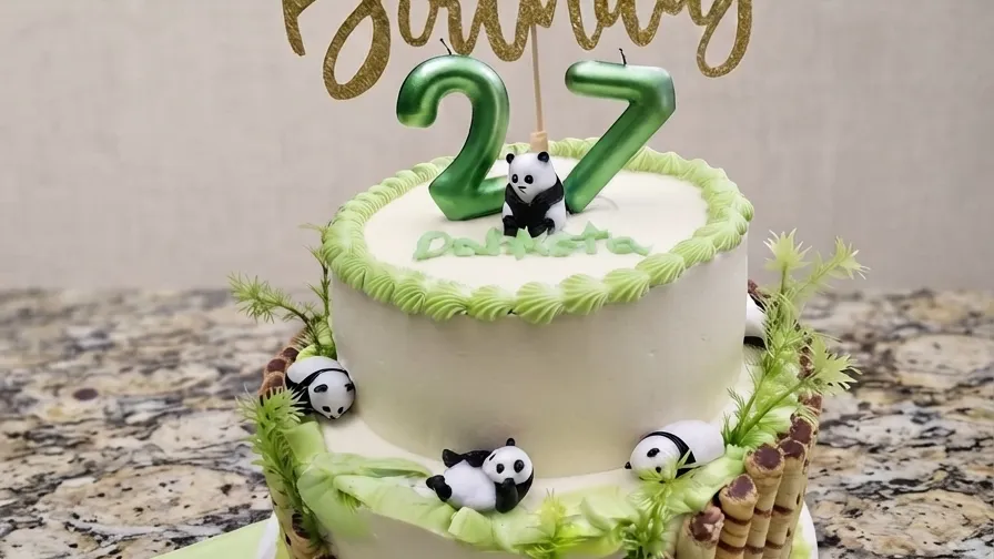 Behind the Scenes: Our Custom Cake Design Process